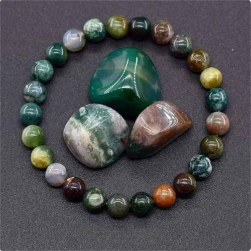 Carina -  Staat voor Kracht, Moed en Bescherming